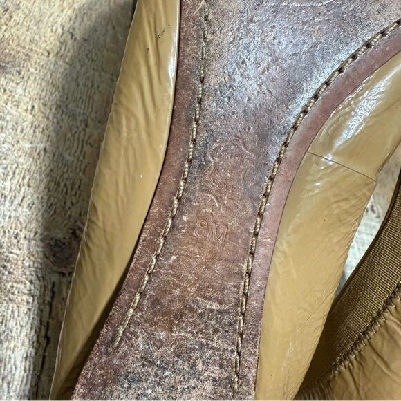 Tory Burch Flats Womens 8M Nude Beige Caroline Ballet Patent Leather Slip On - Picture 6 of 10